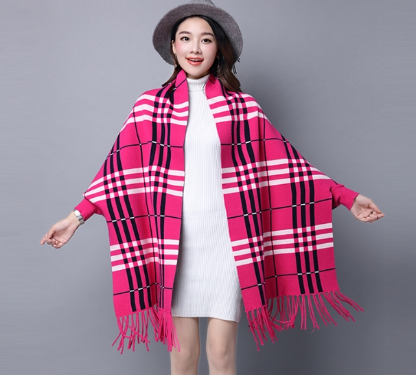 ケープ アウター コート 袖あり 長袖 Vネック 襟なし 前開き タッセル かわいい 大人可愛い シンプル カジュアル おしゃれ レトロ アジアン エスニック エキゾチック ラフ 柄 チェック柄 秋 冬 10代 20代 30代 レディース 女性用 通勤 デート お出かけ 公園デビュー 女子会 ケープ アウター コート 袖あり 長袖 Vネック 襟なし 前開き タッセル