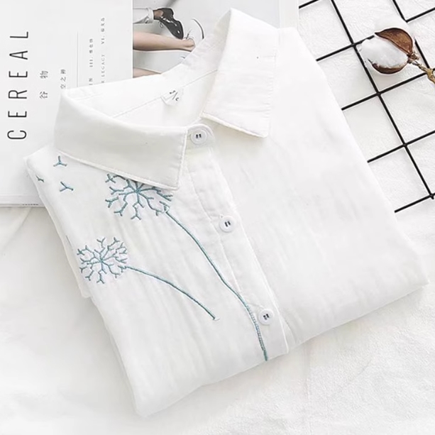 トップス シャツ ミディアム丈 袖あり 長袖 襟付き 刺繍 前開き 綿 かわいい 大人可愛い きれいめ シンプル カジュアル 大人 上品 おしゃれ お洒落 レトロ アジアン エスニック エキゾチック 大人女子 ラフ 柄 花柄 フラワー 春 秋 誕生日 20代 30代 レディース 女性用 OL