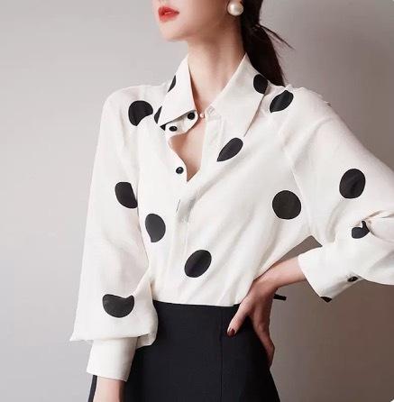 トップス デート シャツ ブラウス 白シャツ 白トップス ミディアム丈