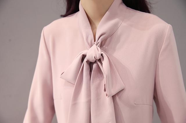 トップス シャツ ブラウス ミディアム丈 袖あり 長袖 Vネック 襟なし リボン 前開き ポリエステル かわいい 大人可愛い きれいめ シンプル カジュアル 大人 上品 お洒落 かっこいい 大人女子 エレガント フォーマル 無地 春 秋 20代 30代 レディース 女性用 ビジネス OL 通勤 トップス シャツ ブラウス ミディアム丈 袖あり 長袖 Vネック 襟なし