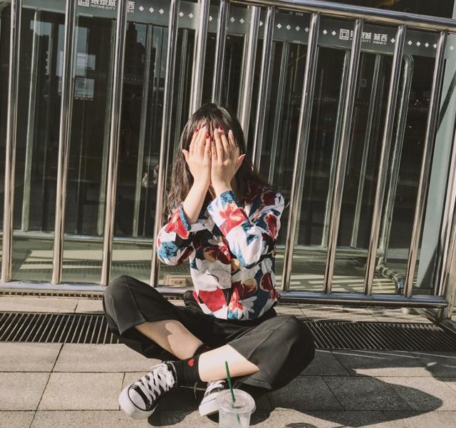 トップス シャツ ミディアム丈 袖あり 長袖 Vネック 襟付き シフォン