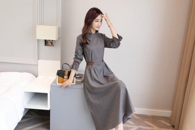 ワンピース ワンピドレス 膝下 ロング ロング丈 袖あり 長袖 ラウンドネック 襟なし セミフレア Aライン レース ハイウエスト かわいい 大人可愛い きれいめ 上品 おしゃれ アジアン エスニック エキゾチック ラフ エレガント 柄 花柄 春 秋 結婚式 二次会 披露宴 20代 30代 ワンピース ワンピドレス 膝下 ロング ロング丈 袖あり 長袖 ラウンド