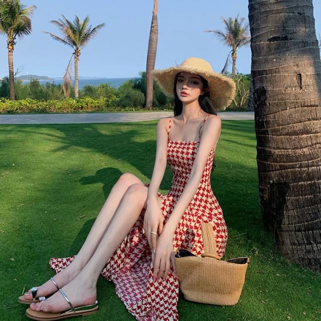 ワンピース ワンピドレス 膝下 ロング丈 袖なし ノースリーブ オフショルダー 襟なし セミフレア Aライン スリット サイドスリット ハイウエスト かわいい 大人可愛い シンプル 大人 おしゃれ レトロ アジアン エスニック エキゾチック 大人女子 ラフ セクシー 存在感 柄