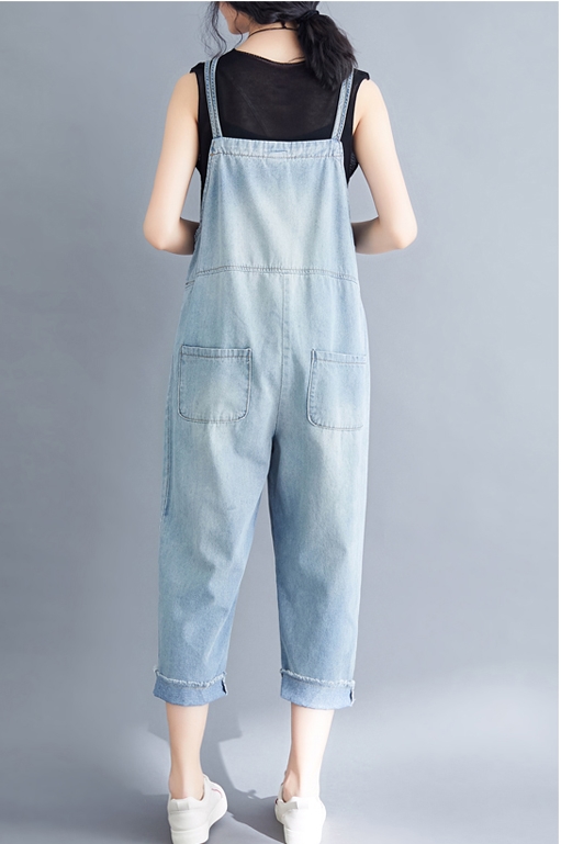 デニム サロペット ボトムス Gパン デニムパンツ 膝下 ミモレ ミモレ丈 袖なし ノースリーブ スクエアネック 襟なし ポケット ブルーデニム かわいい 大人可愛い きれいめ シンプル カジュアル 大人 上品 おしゃれ 大人女子 こなれ感 ラフ ボーイッシュ ラブリー キュート_4