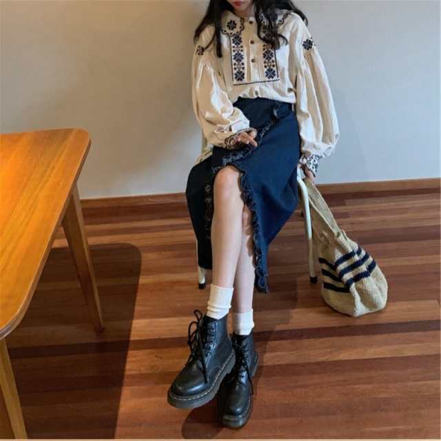 シャツ ブラウス スカート ツーピース ロング丈 長袖 ボリューム袖 襟あり フリル かわいい 大人可愛い きれいめ シンプル カジュアル 大人 上品 おしゃれ お洒落 レトロ 大人可愛い 大人女子 こなれ感 ラフ ラブリー キュート ガーリー 個性的 モード系 エレガント モダンの通販は