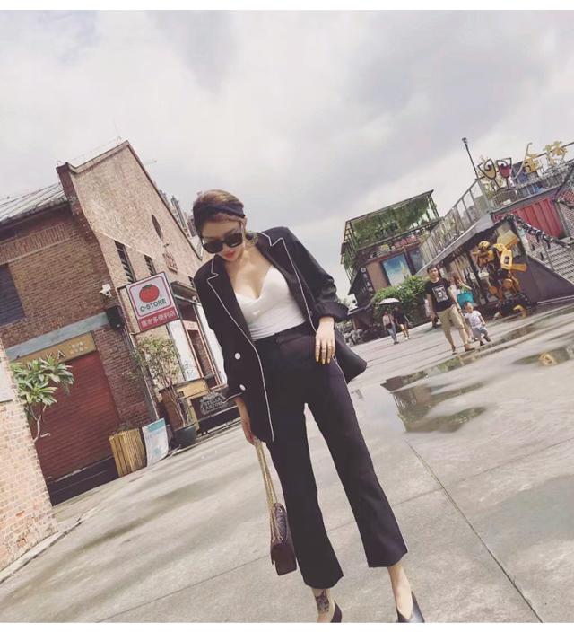 配色 パイピング テーラードジャケット サイドライン フレア パンツ