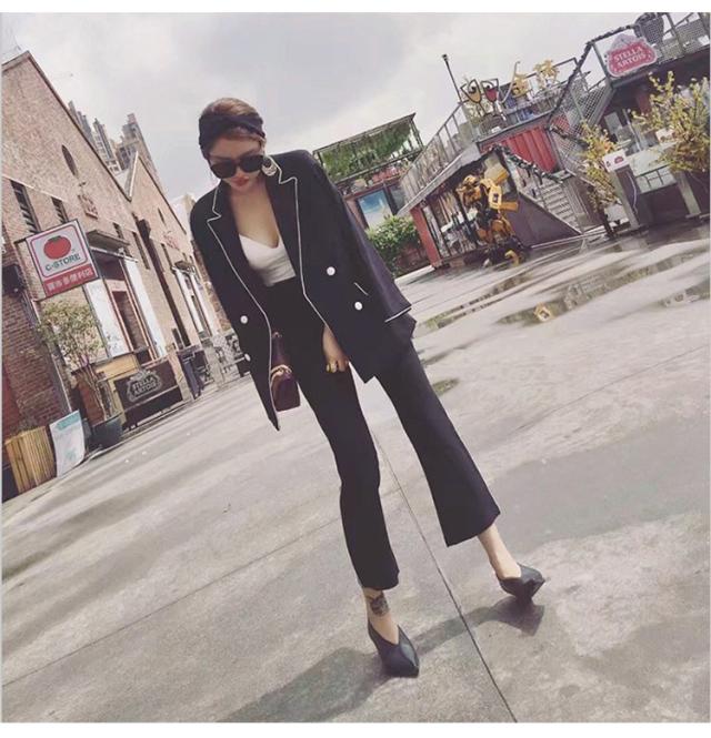 配色 パイピング テーラードジャケット サイドライン フレア パンツ セットアップ スーツ アンクル丈 袖あり 長袖 Vネック 襟付き フレア ポケット ハイウエスト 前開き 上下セット 2点セット ツーピース かわいい 大人可愛い きれいめ シンプル カジュアル 大人 上品 配色 パイピング テーラードジャケット サイドライン フレア パンツ