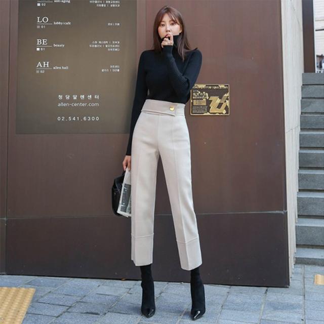 センタープレス ハイウエスト ストレート パンツ ボトムス クロップドパンツ テーパードパンツ 膝下 ミモレ ミモレ丈 ウエストマーク ファスナー ポケット かわいい 大人可愛い きれいめ シンプル カジュアル 大人 上品 おしゃれ 大人女子 こなれ感 クール モード系