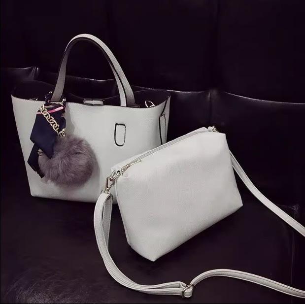 バッグ カバン かばん 鞄 bag レディースバッグ ショルダーバッグ ショルダーバック ハンドバッグ ハンドバック 斜めがけバッグ ミニバッグ デイバッグ 使いやすい 柔らかい スクエア型 ファスナー付き かわいい 大人可愛い きれいめ シンプル カジュアル 上品 おしゃれ