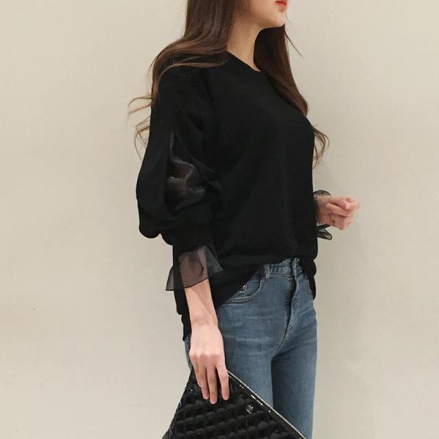 チュールスリーブ スウェット スリット袖 フェイク レイヤード トップス トレーナー 袖あり 長袖 ボリューム袖 Uネック クルーネック 襟なし シフォン 切り替えデザイン ドッキング かわいい 大人可愛い きれいめ シンプル カジュアル 大人 上品 おしゃれ 大人女子 こなれ感 チュールスリーブ スウェット スリット袖 フェイク レイヤード