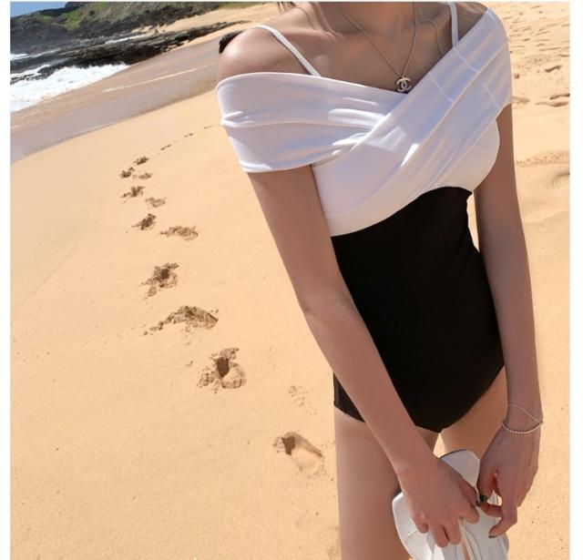 オフショル クロス デザイン モノトーン ワンピース 水着 ワンピース