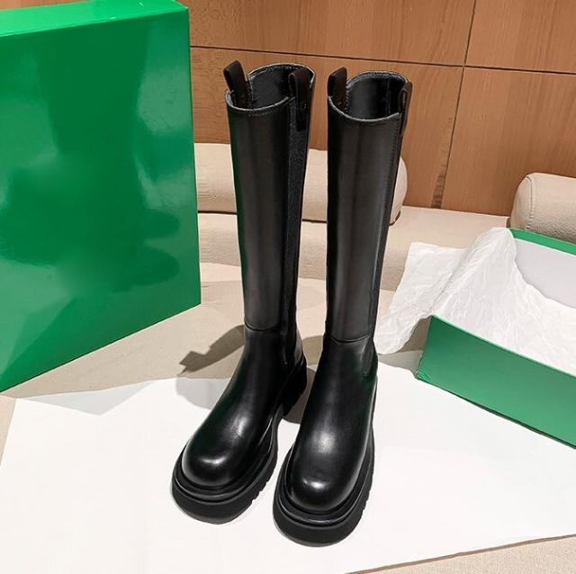 靴 シューズ レディースシューズ ミドル丈ブーツ 本革 厚底 ヒール8cm 美脚 脚長 かわいい 大人可愛い きれいめ おしゃれ かっこいい 個性的 クール セクシー 抜け感 無地 春 冬 秋 10代 20代 30代 40代 レディース 女性用 デート お出かけ 休日 ショッピング 街歩き