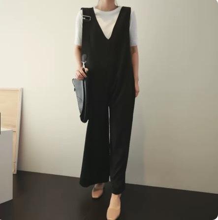 パンツ デート サロペット ワイドパンツ ストレートパンツ ロング ロング丈 ミディアム丈 袖なし ノースリーブ Vネック 襟なし フレア セミフレア ストレート ワイド Aライン 切り替えデザイン スマート 伸縮性 かわいい 大人可愛い きれいめ シンプル カジュアル 上品_1