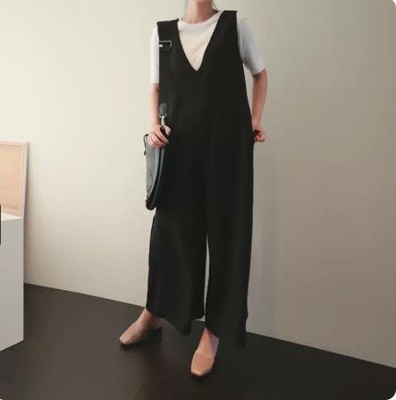 パンツ デート サロペット ワイドパンツ ストレートパンツ ロング ロング丈 ミディアム丈 袖なし ノースリーブ Vネック 襟なし フレア セミフレア ストレート ワイド Aライン 切り替えデザイン スマート 伸縮性 かわいい 大人可愛い きれいめ シンプル カジュアル 上品_4