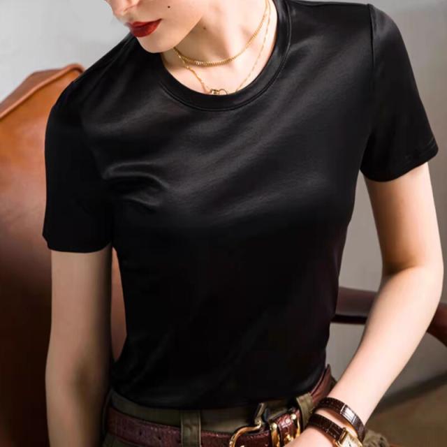 トップス Tシャツ 袖あり 半袖 ラウンドネック 光沢 きれいめ シンプル カジュアル 大人 上品 おしゃれ お洒落 レトロ 大人女子 こなれ感 クール エレガント とろみ感 抜け感 無地 春 夏 10代 20代 30代 40代 デート お出かけ 女子会 休日 着回し 普段使い 韓国 韓国系_9