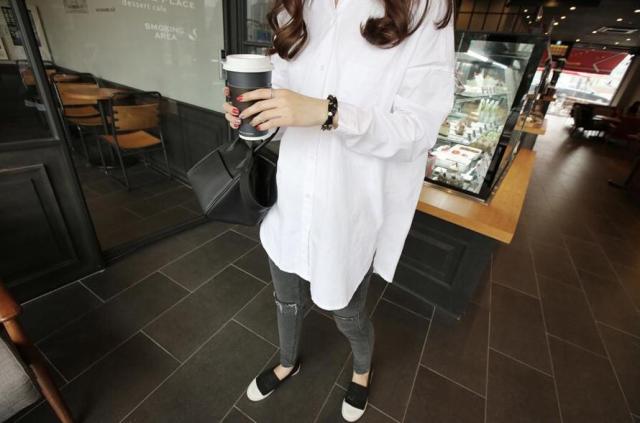 トップス Tシャツ シャツ 上着 白シャツ 白トップス 袖あり 長袖 襟付き かわいい 大人可愛い きれいめ シンプル 大人 上品 おしゃれ 大人可愛い 大人女子 ラフ ラブリー キュート 無地 春 夏 10代 20代 レディース 女性用 オフィス ビジネス OL 通勤 女子会 休日 旅行 ホテル