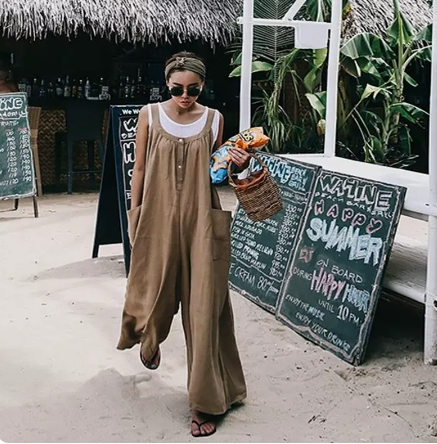 オールインワン パンツ レデイース サロペット ノースリーブ 体型カバー 飾りボタン オーバーオール つなぎ ワイドレッグ ロング丈 袖なし ノースリーブ Vネック かわいい 大人可愛い きれいめ シンプル カジュアル 大人 上品 おしゃれ レトロ ラブリー キュート とろみ感