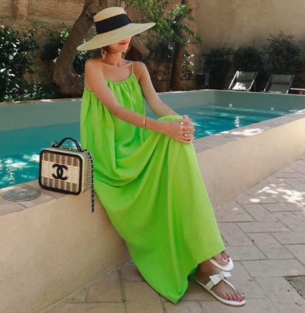 リネンワンピース リゾートワンピ マキシ マキシ丈 ノースリーブ ラウンドネック 襟なし セミフレア Aライン キャミソール ハイウエスト コットン リネン かわいい 大人可愛い シンプル カジュアル レトロ アジアン エスニック エキゾチック ナチュラルスタイル 無地 夏 秋 リネンワンピース リゾートワンピ マキシ マキシ丈 ノースリーブ