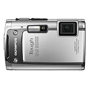 OLYMPUS 防水デジタルカメラ TOUGH TG-610 シルバー 5m防水 1.5m耐落下衝撃 -10℃耐低温 1400万画素 3Dフォト機能 Eye-Fiカード