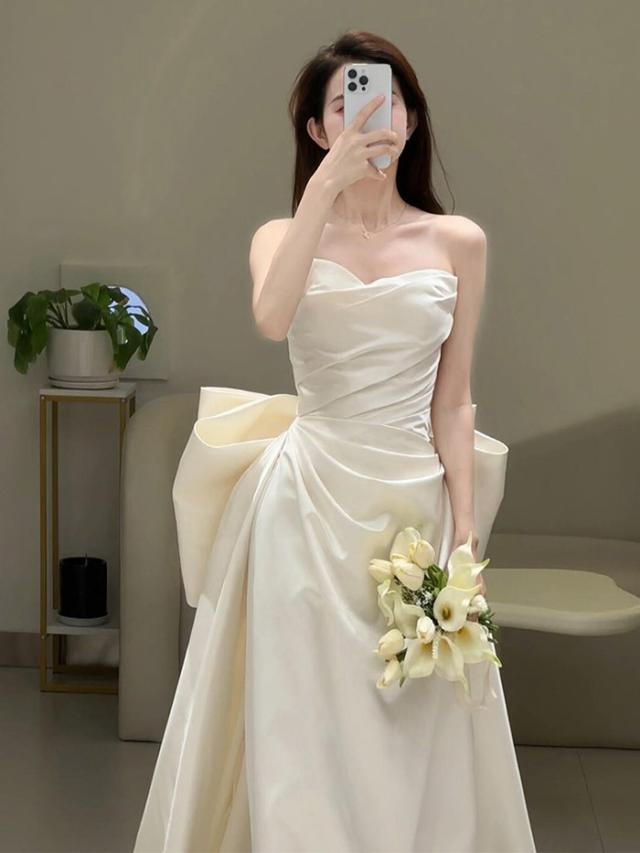 ウェディングドレス ビスチェタイプ ビッグリボン 花嫁 白ドレス ワンピース プリンセス  かわいい シンプル アンティーク クラシカル 結婚式 二次会 披露宴 前撮り 後撮り 撮影用 フォトウェディング ロング ウェディングドレス ビスチェタイプ ビッグリボン 花嫁 白ドレス