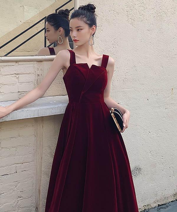 【レビュー投稿で+5%還元】XS-4L ドレス 大人 キャミソール ロングドレス ロング丈 大人可愛い 袖なし ノースリーブ ベルベット お呼ばれ 結婚式 披露宴 パーティー 無地 Aライン 大きいサイズ ピアノ 発表会 成人式 ワインレッド ブラック 【XS/S/M/L/XL/2XL/3XL】da852s1の通販は