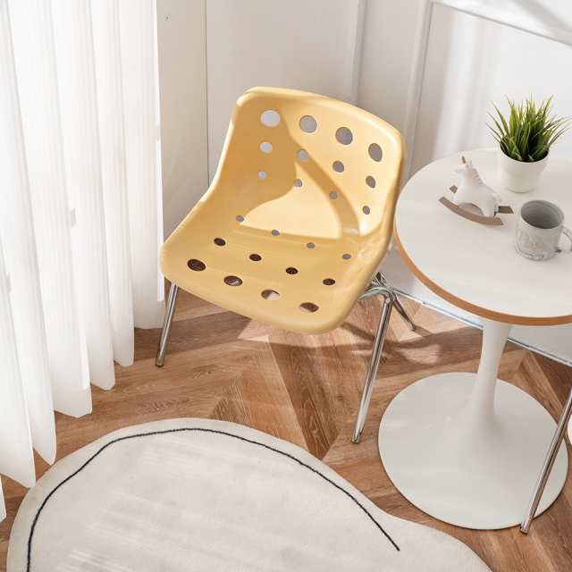 チーズカフェの椅子ミッドセンチュリー風モダンレトロプラスチック製 