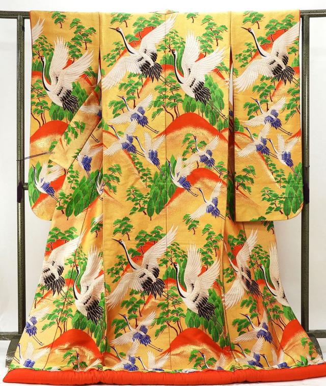 色打掛 正絹 舞鶴松模様 打掛 美品 花嫁衣裳 婚礼 リサイクル ブライダル ウエディング 着物 e3077