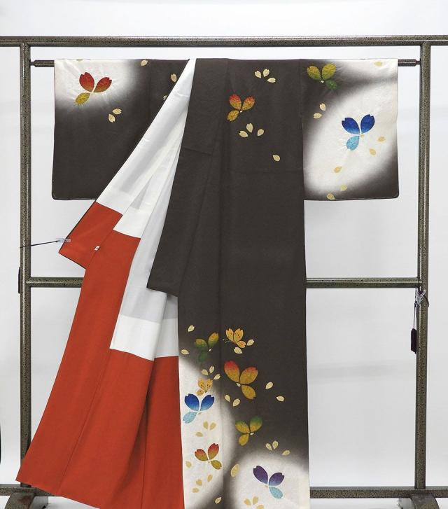 訪問着 正絹 絞り 蝶々 桜 身丈159.5cm 裄丈67cm ゆったりサイズ 良品 中古 リサイクル 着物 結婚式 入学式 卒業式 b4188 訪問着 正絹 絞り 蝶々 桜 身丈159.5cm 裄丈67cm ゆったりサイズ 良品 中古