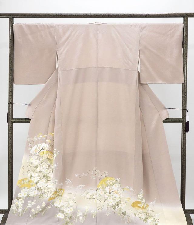 色留袖 正絹 四季花 地紙 身丈165cm 裄丈69cm 五三桐 一つ紋 良品 中古 リサイクル 着物 フォーマル レディース f4075 色留袖 正絹 四季花 地紙 身丈165cm 裄丈69cm 五三桐 一