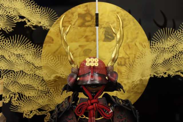 五月人形 鎧飾り平飾 雄山作 7号 蒼士 真田幸村 研出松月 2025-tb128 幅69cm 戦国武将  端午の節句 節句 お祝い インテリアの通販は