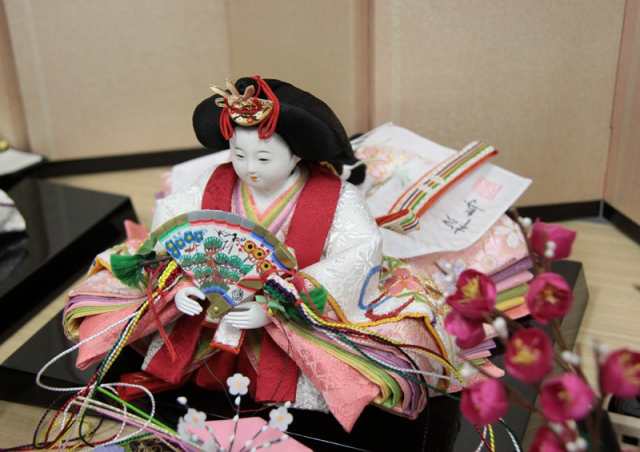 雛人形親王平飾り 小出松寿 おぼこ雛 四寸 京刺繍桜結び hn188 1hs1034