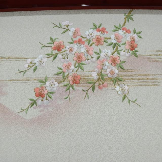 アウトレット品 屏風 屏風のみ 15号 三曲屏風 手まり桜刺繍 23a-ya-0307 アウトレット品 屏風 屏風のみ 20号 三曲焼桐枠屏風 硝子入り押花