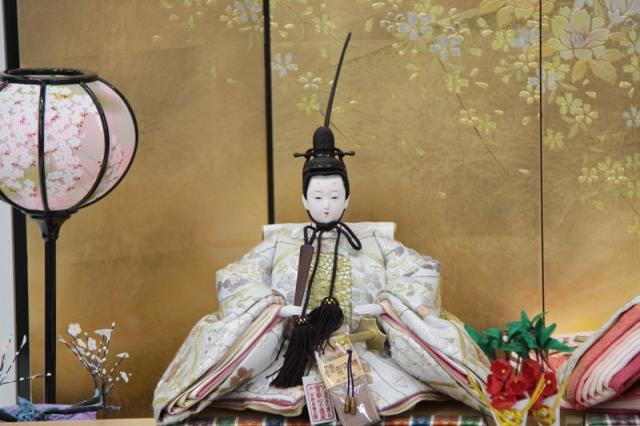 雛人形親王平飾り 吉徳大光 江都みやび 京十番 正絹汕頭刺しゅう hn78