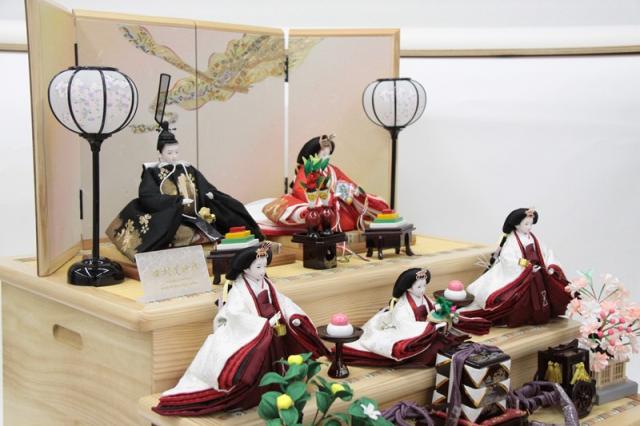 雛人形 五人 収納三段飾り 田村芙紗彦 熊倉謹製頭 京十一番 金雲金梅 hn216-62 hs2212 幅70cm 天竜杉 (24hina-ya-to2212) ひな人形 雛祭の通販は