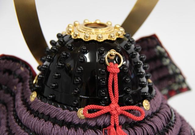 五月人形 兜 収納飾り 1/3（245to0102）鞆美 ym1093n（gk87b/yb1074/yy1017/gs98） 五月人形 源義家公 兜収納飾り 兜飾り 加藤鞆美作 源義家公