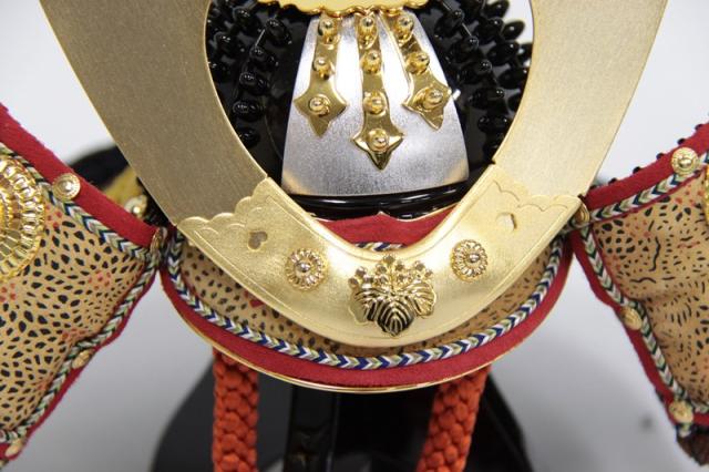 五月人形 兜 平飾り 5号 幅60cm（245to0391）実正 鎌倉時代の兜