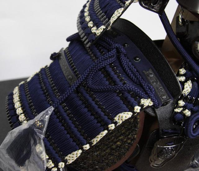 五月人形 鎧 平飾り 1/3 幅85cm（245to0863）忠保 伊達政宗 戦国武将 宝永群鶴屏風 ym1167（gk84/yb1057/yd1032/yy1059/gs855） 端午の節句 インテリアの通販は