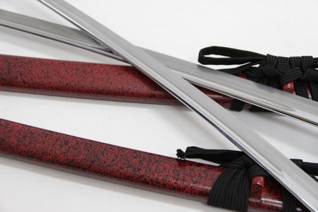 M*A様 MASA様見た目そっくり模造刀 伝統的デザイン スタンド付き Amazon.