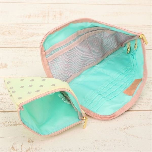 パスポートケース カバー 旅行かばん 小分けバッグ 旅行用品 アウトドア 釣り リゾート アップリケ おしゃれ スマート 女の子 華やか 旅の通販は パスポートケース カバー 旅行かばん 小分けバッグ 旅行用品 アウトドア 釣り リゾート アップリケ おしゃれ スマート 女の子 華やか 旅の通販は