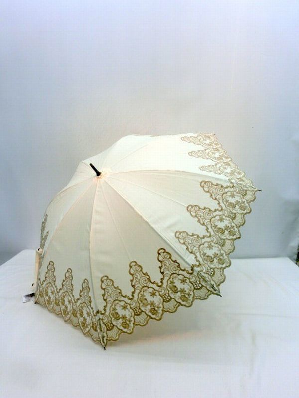 日傘 傘 ファッション小物 レディースファッション 長傘 熱い日でも快適 ポリ綿混生地 ゴシックレース柄 刺繍入り 純パラソル 手開き傘 日傘 傘 ファッション小物 レディースファッション 長傘 熱い日でも
