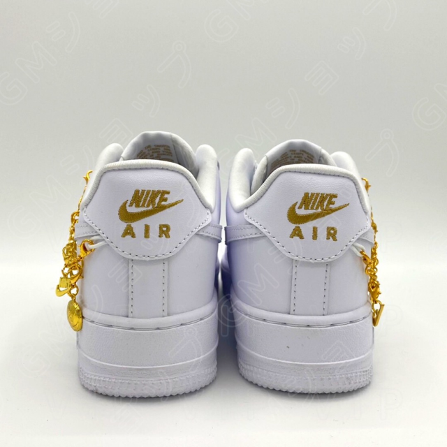 NIKE Air Force 1 07 LX Pendant DD1525-100 WHITE/LEMON スニーカー 送料無料 並行輸入品 NIKE Air Force 1 07 LX Pendant DD1525-100 WHITE/LEMON スニーカー