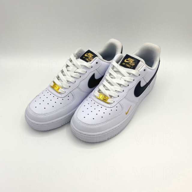 NIKE WMNS AIR FORCE 1 07 ESSENTIAL ナイキ ウィメンズ エアフォース 1 07 エッセンシャル ホワイト 白  レディース スニーカー CZ0270-1｜au PAY マーケット