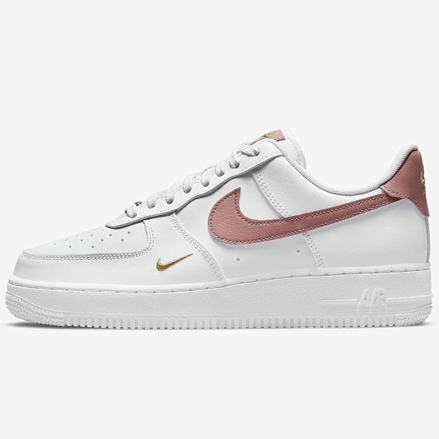 NIKE WMNS AIR FORCE 1 07 ESSENTIAL ナイキ ウィメンズ エアフォース 1 07 エッセンシャル ホワイト 白  レディース スニーカー CZ0270-1｜au PAY マーケット