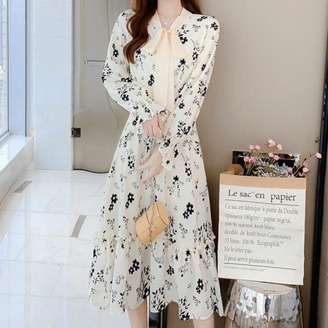 ワンピース レディース 花柄ボウタイシフォンワンピース ロングワンピース 花柄ワンピース ボウタイワンピース 花柄 リボン フリル ロング丈 ベージュ ワンピドレス オシャレ シアー シンプル きちんと感 可愛い キレイめ 上品 フェミニン シック 春 夏 秋 冬 お呼ばれの通販は 5,480円