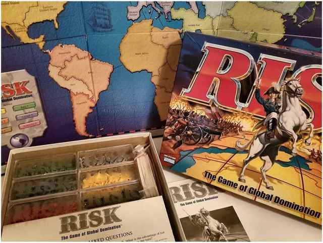 ボードゲーム 英語 アメリカ Risk 1998 Board Game With Army shaped