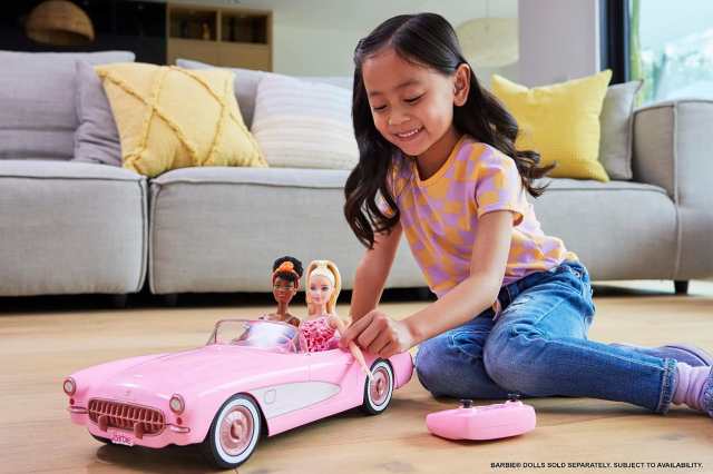 ホットウィールRCバービーコルベット、Barbie The Movieの電池式