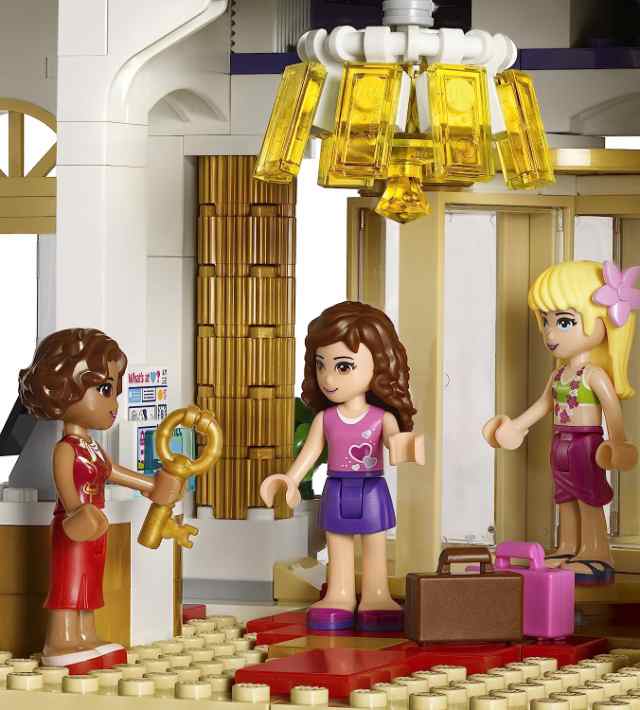 Lego friends 41101 heartlake 2024 grand hotel building kit