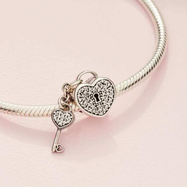 pandora charm padlock