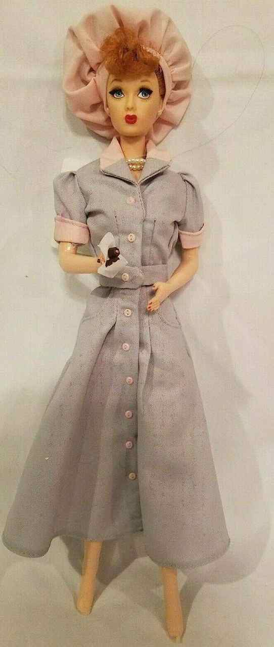 バービー バービー人形 I Love Lucy Job Switching Dollの通販はau PAY