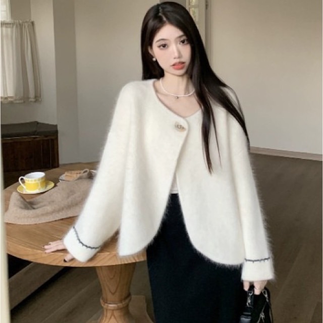 ニットアウター スカート セットアップ 上下セット ツーピース ２点セット レディース トップス セーター 長袖 ラウンドネック Aライン フェミニン かわいい 大人可愛い きれいめ シンプル カジュアル 上品 おしゃれ レトロ こなれ感 ラフ ガーリー ルーズ エレガントの通販は